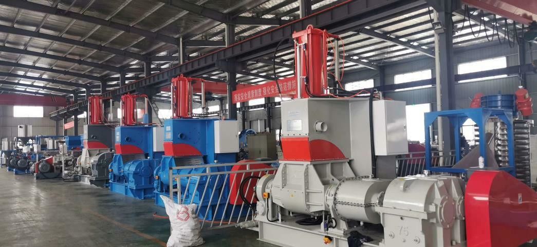 চীন QINGDAO SHENGHUALONG RUBBER MACHINERY CO.,LTD সংস্থা প্রোফাইল